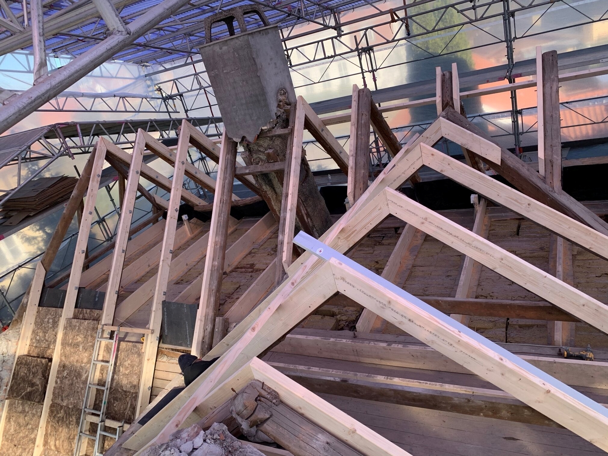 nyt tag under stillads