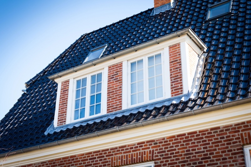 Udskiftning af vinduer og døre på rødt murstenshus